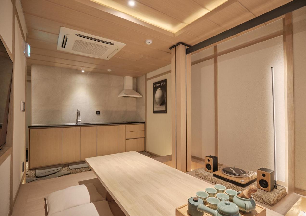Uh Suite Central Seoul Exterior photo